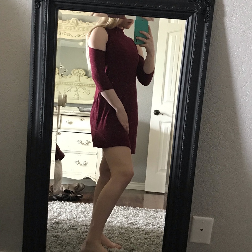 Dress - Picture 1 of 2